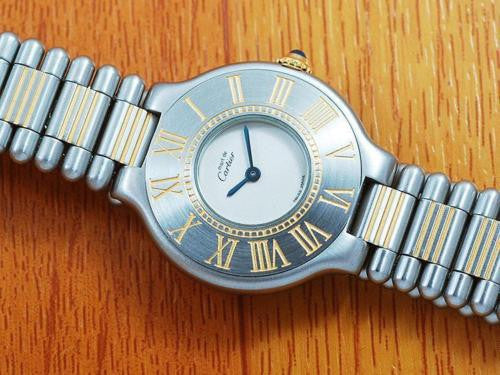 Cartier 21 Stainless Steel Women's Watch!